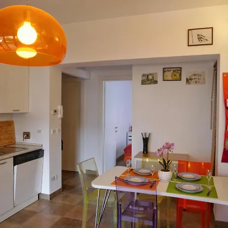Tuffo In Laguna Silenzioso Bilocale Con Posto Auto Apartman Grado